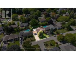 912 BOOTHMAN AVENUE, Burlington, Ontario