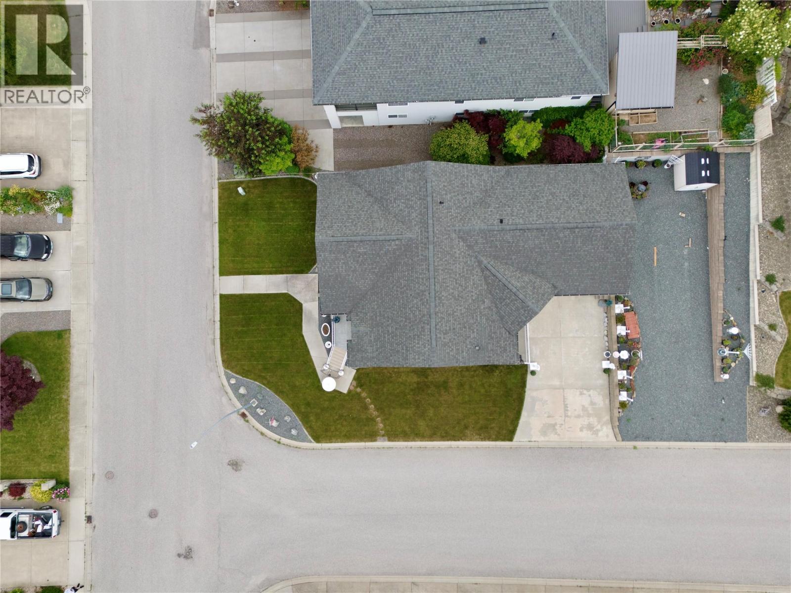 1038 11th Avenue N, Creston, British Columbia  V0B 1G6 - Photo 13 - 10390477