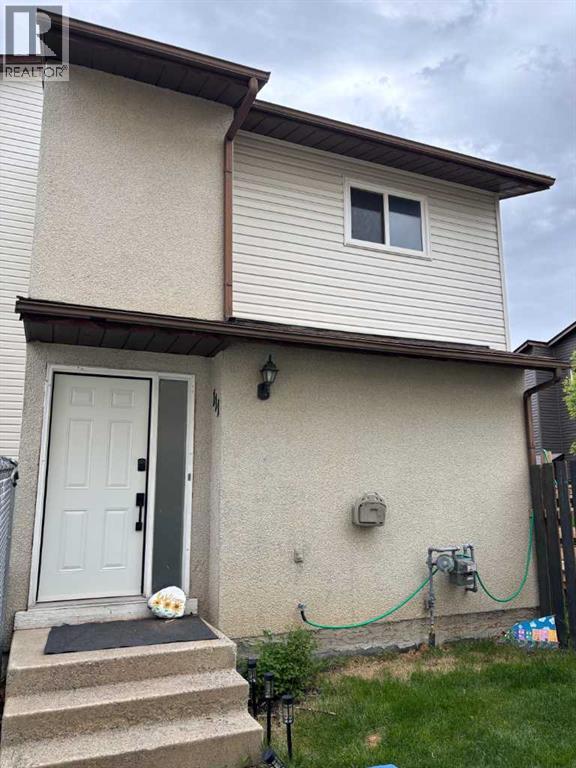 111 columbia Place W, lethbridge, Alberta