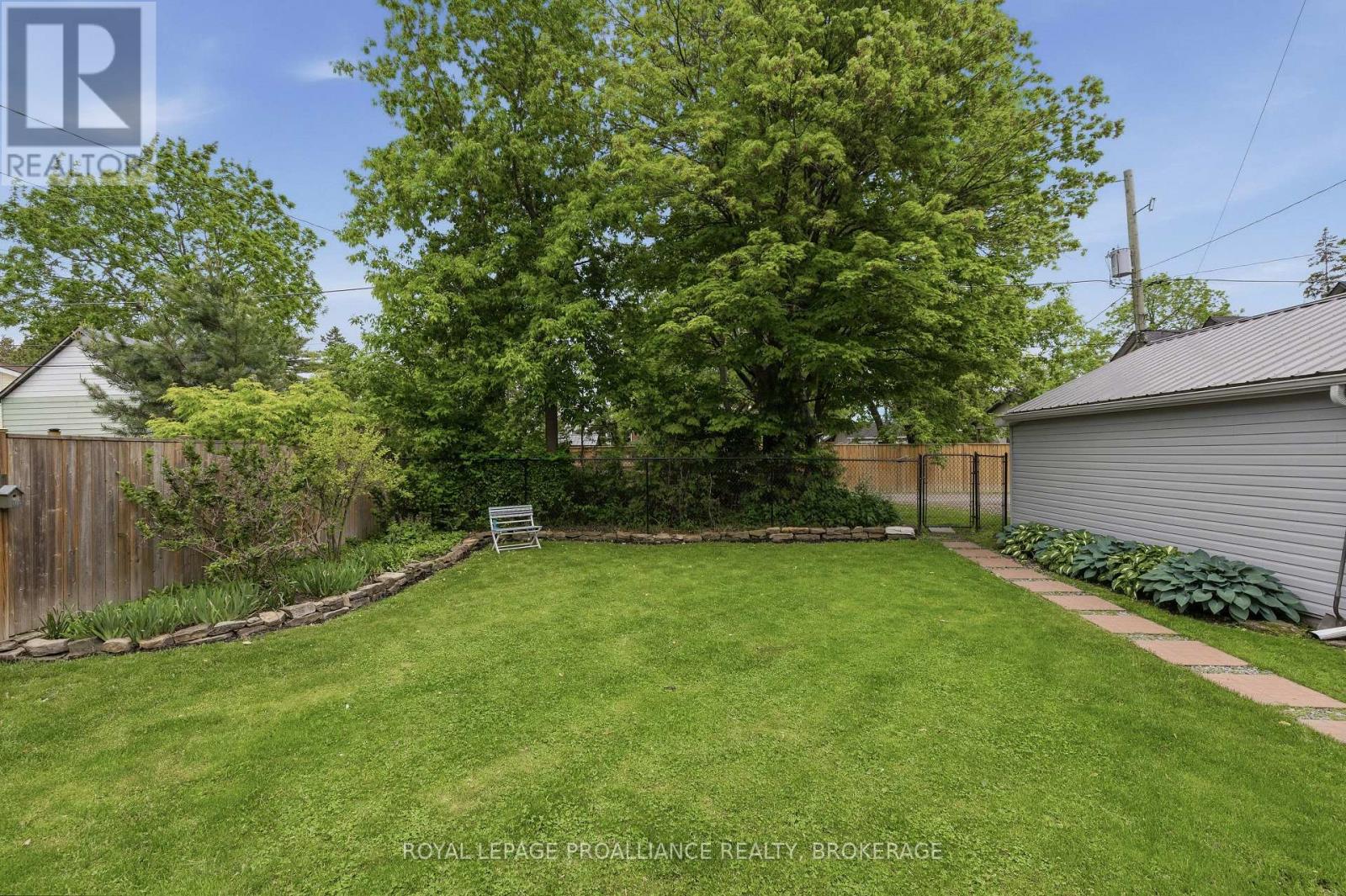 125 Arthur Street, Gananoque, Ontario K7G 1B1 - Photo 7 - X13422876