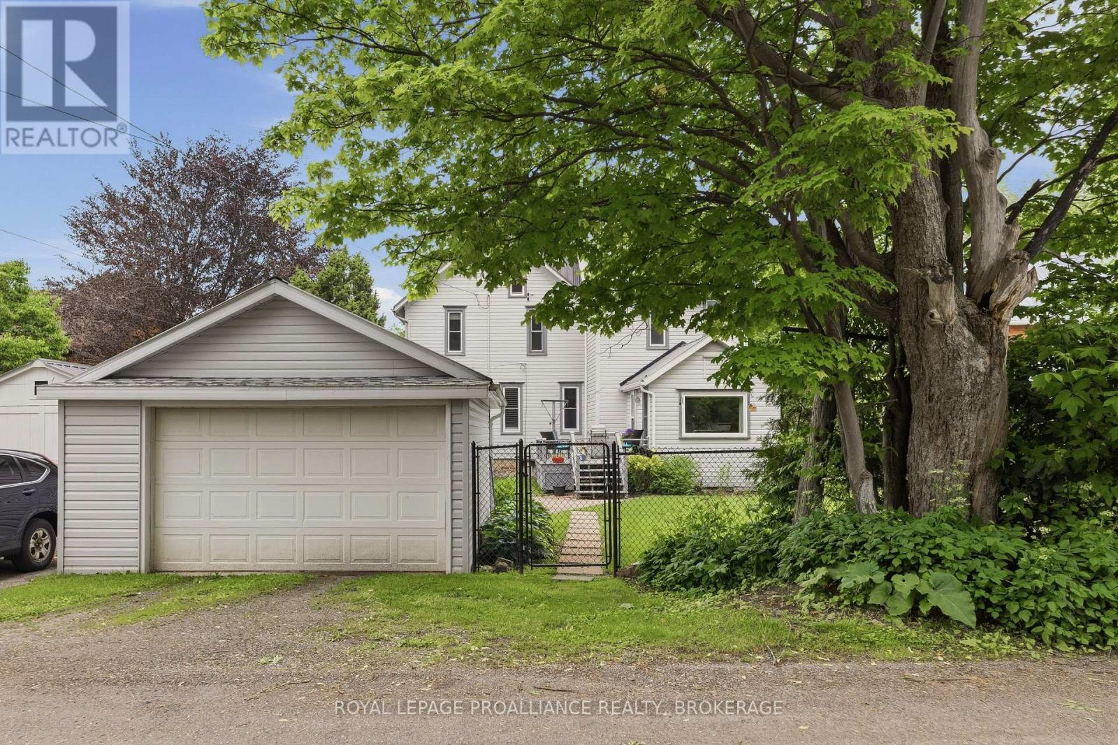 125 Arthur Street, Gananoque, Ontario K7G 1B1 - Photo 8 - X13422876