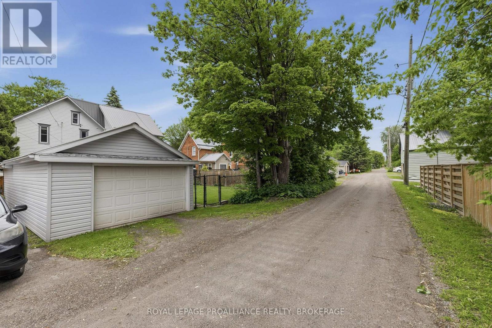 125 Arthur Street, Gananoque, Ontario K7G 1B1 - Photo 9 - X13422876
