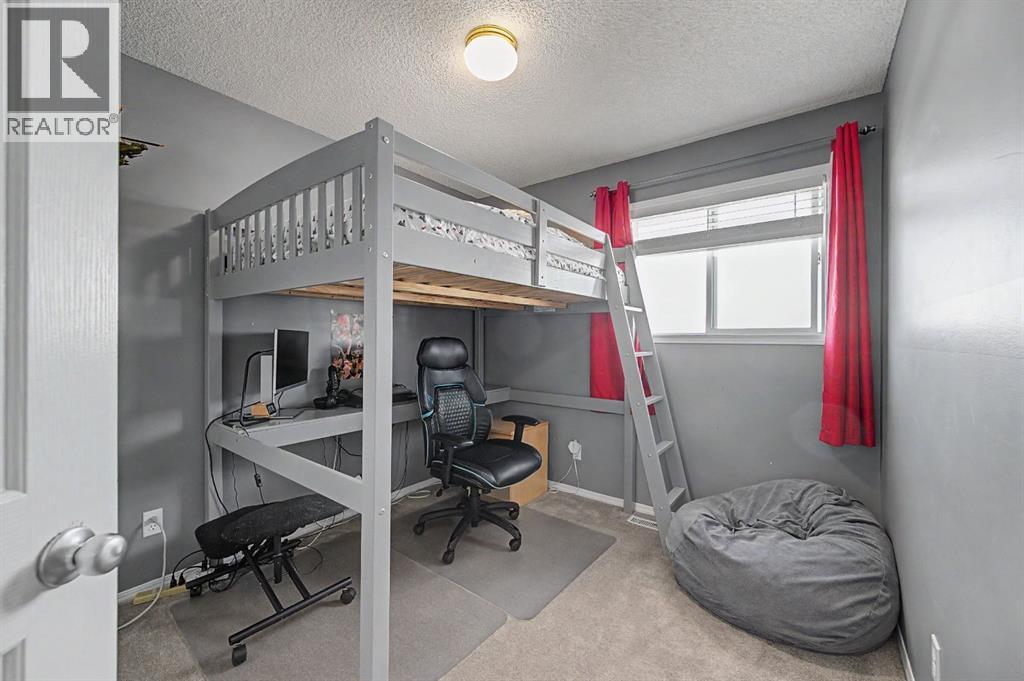 279 Hidden Hills Road NW, Calgary, Alberta  T3A 5X9 - Photo 19 - A2316659