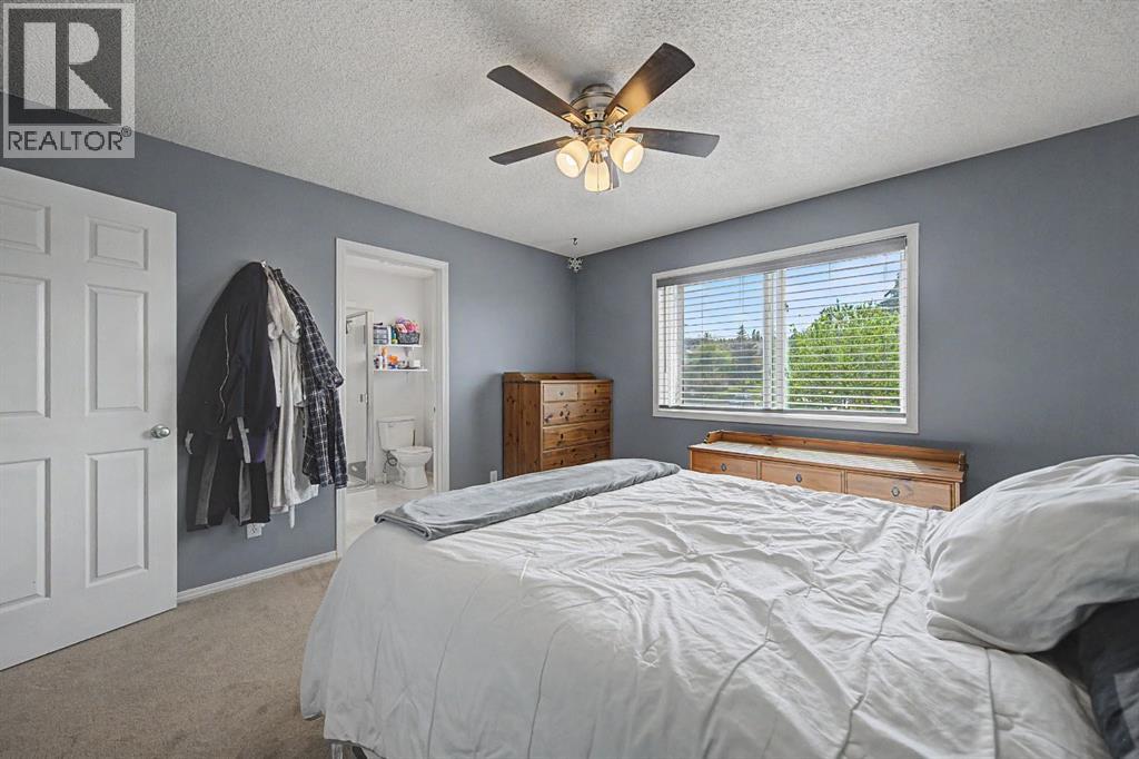 279 Hidden Hills Road NW, Calgary, Alberta  T3A 5X9 - Photo 16 - A2316659