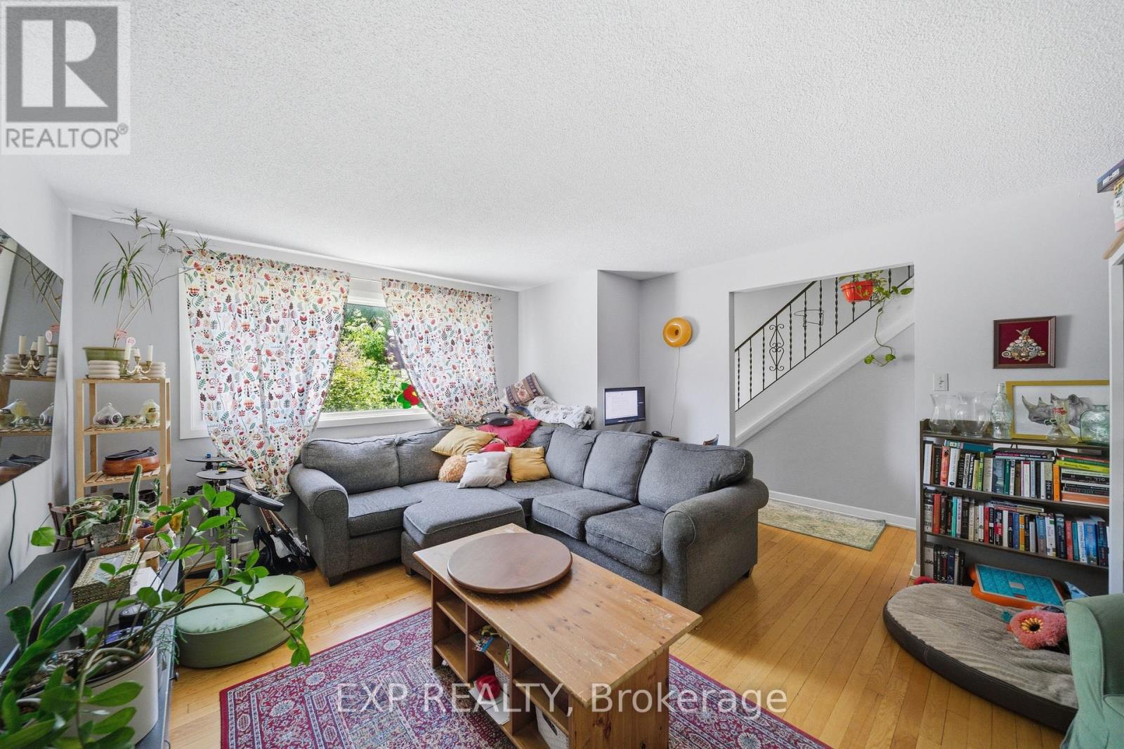 649 Westview Avenue, Ottawa, Ontario K1Z 6E3 - Photo 3 - X13422934