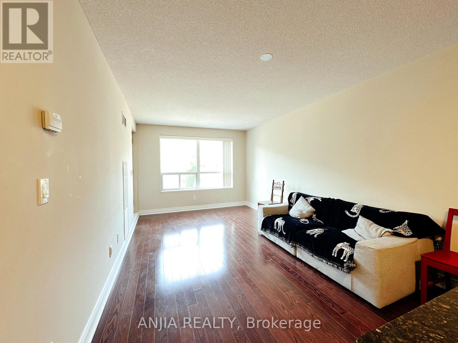 219a - 39 Galleria Parkway, Markham, Ontario  L3T 0A6 - Photo 4 - N12924090