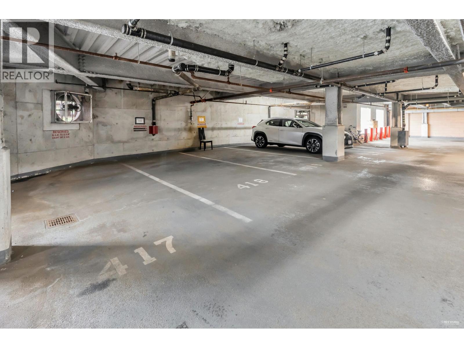 Listing image 24