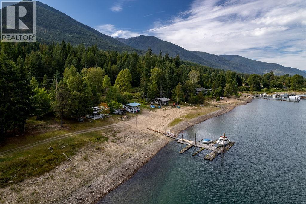 8275 East Procter Road, Procter, British Columbia  V0G 1C0 - Photo 32 - 10365994