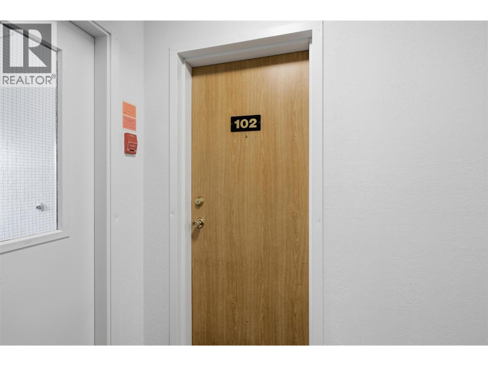 44 Whiteshield Crescent S Unit# 102, Kamloops, British Columbia  V2E 2J1 - Photo 2 - 10389715