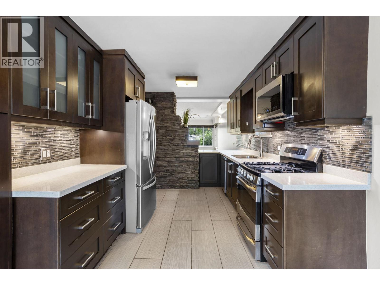 2925 Mcgill Street, Vancouver, British Columbia  V5K 1H8 - Photo 11 - R3134079