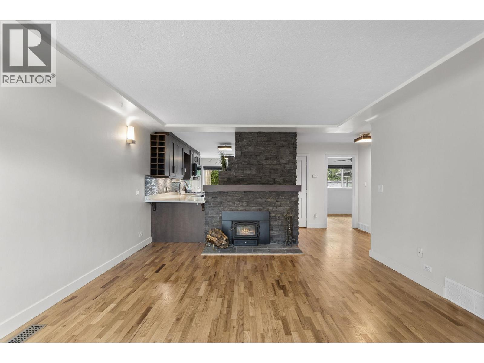 2925 Mcgill Street, Vancouver, British Columbia  V5K 1H8 - Photo 6 - R3134079