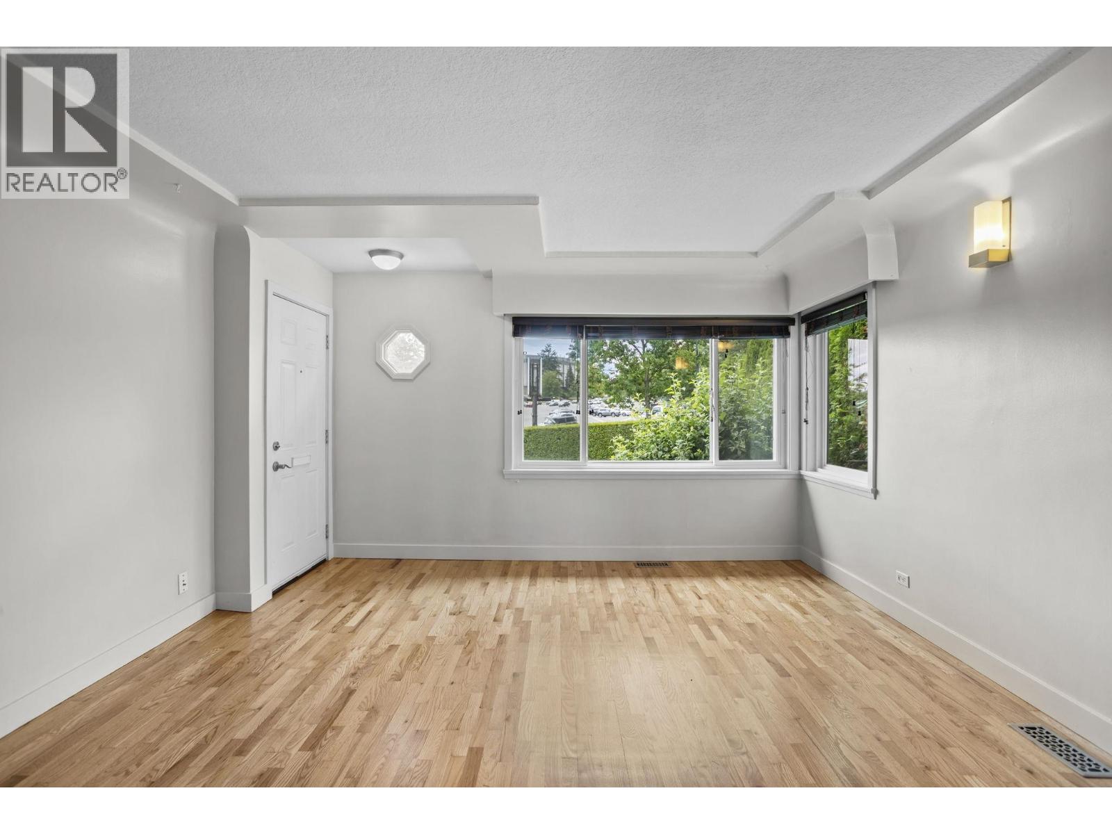 2925 Mcgill Street, Vancouver, British Columbia  V5K 1H8 - Photo 9 - R3134079