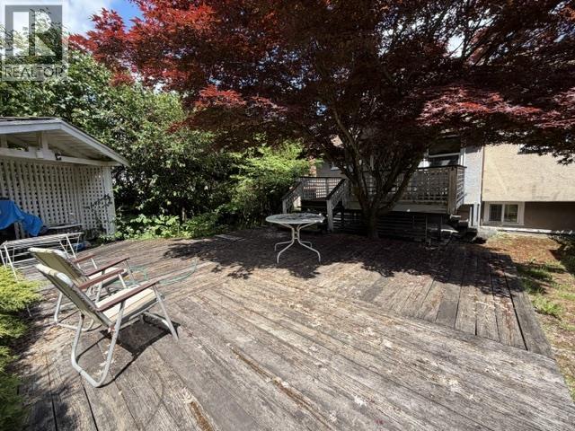 7079 Waverley Avenue, Burnaby, British Columbia  V5J 4A4 - Photo 9 - R3134126
