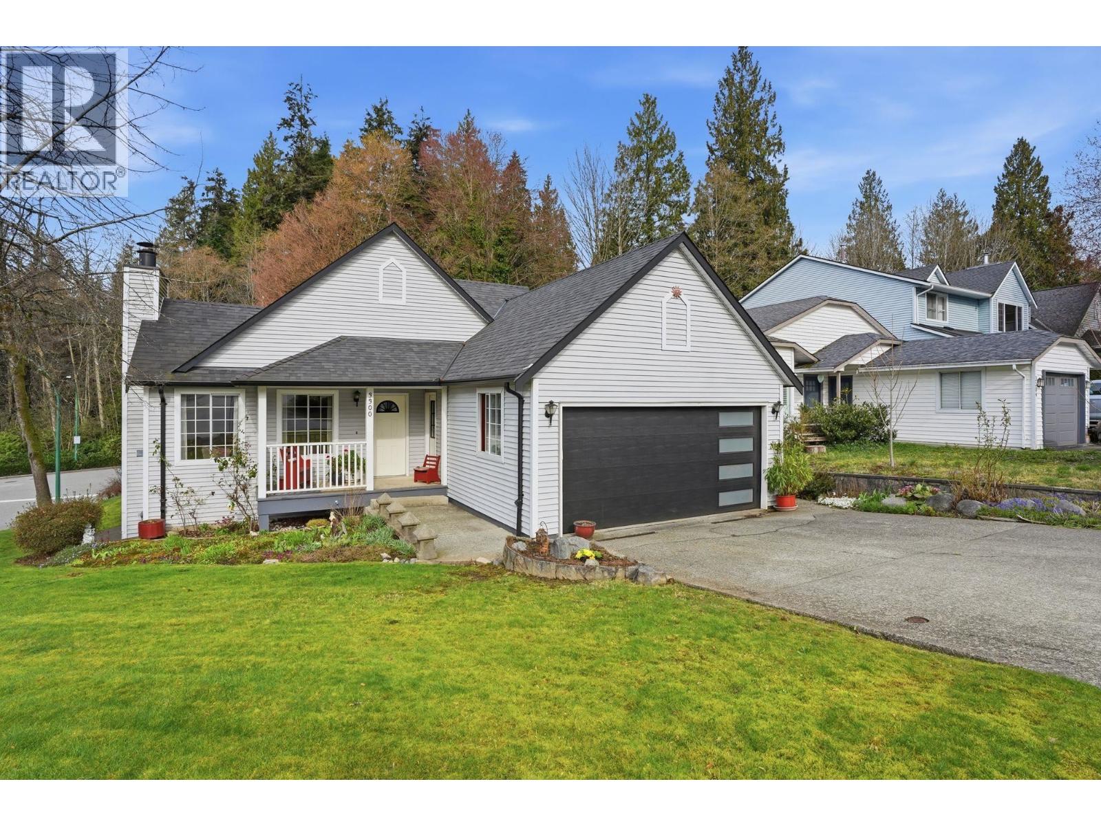 3300 MANNING CRESCENT, North Vancouver, British Columbia