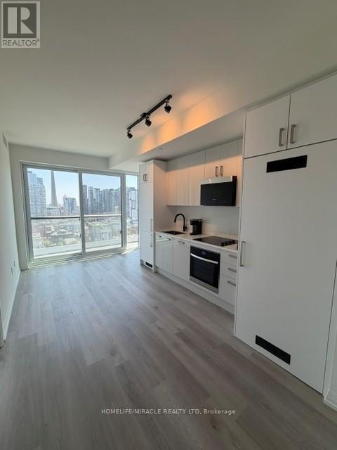 2407 - 280 Dundas Street W, Toronto, Ontario  M5T 0E3 - Photo 4 - C13422932