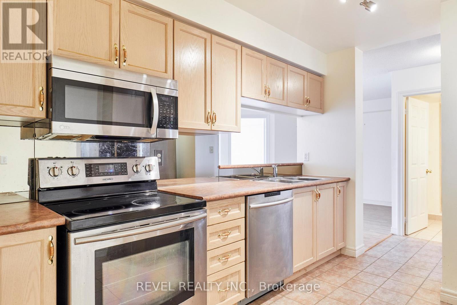210 - 1700 Eglinton Avenue E, Toronto, Ontario  M4A 2X4 - Photo 10 - C13422622