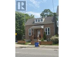 211 ALBERT STREET, Oshawa, Ontario