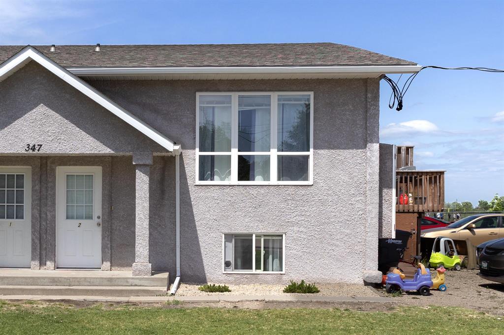 2 347 Neufeld Drive, Mitchell, Manitoba