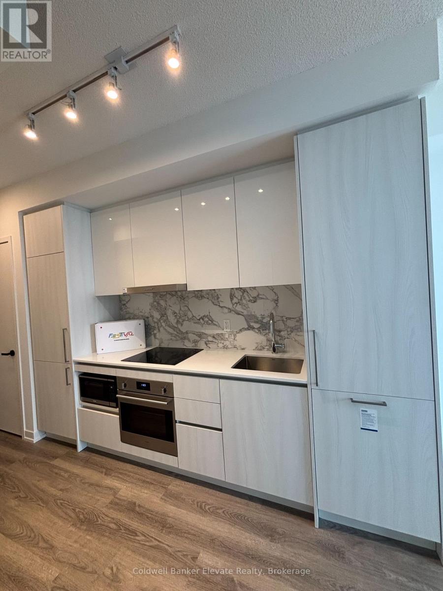 4202 - 195 Commerce Street, Vaughan, Ontario L4K 0P9 - Photo 3 - N13422848