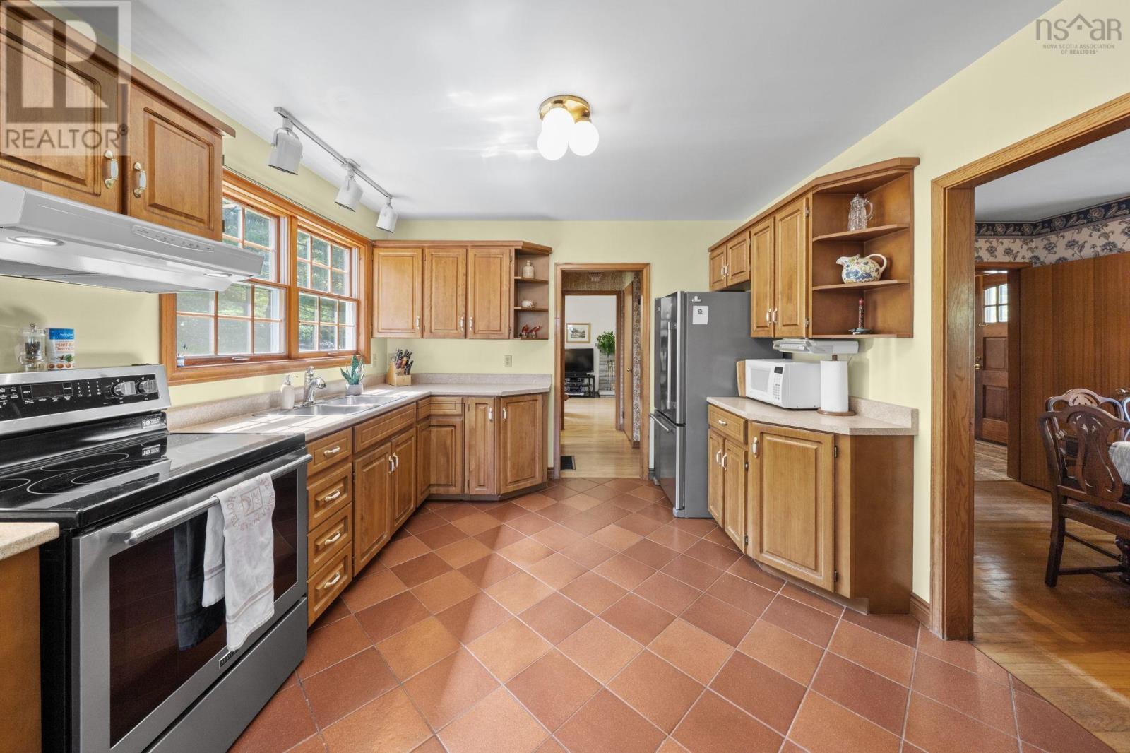 48 Lorne Avenue, Dartmouth, Nova Scotia  B2Y 3E7 - Photo 18 - 202613812
