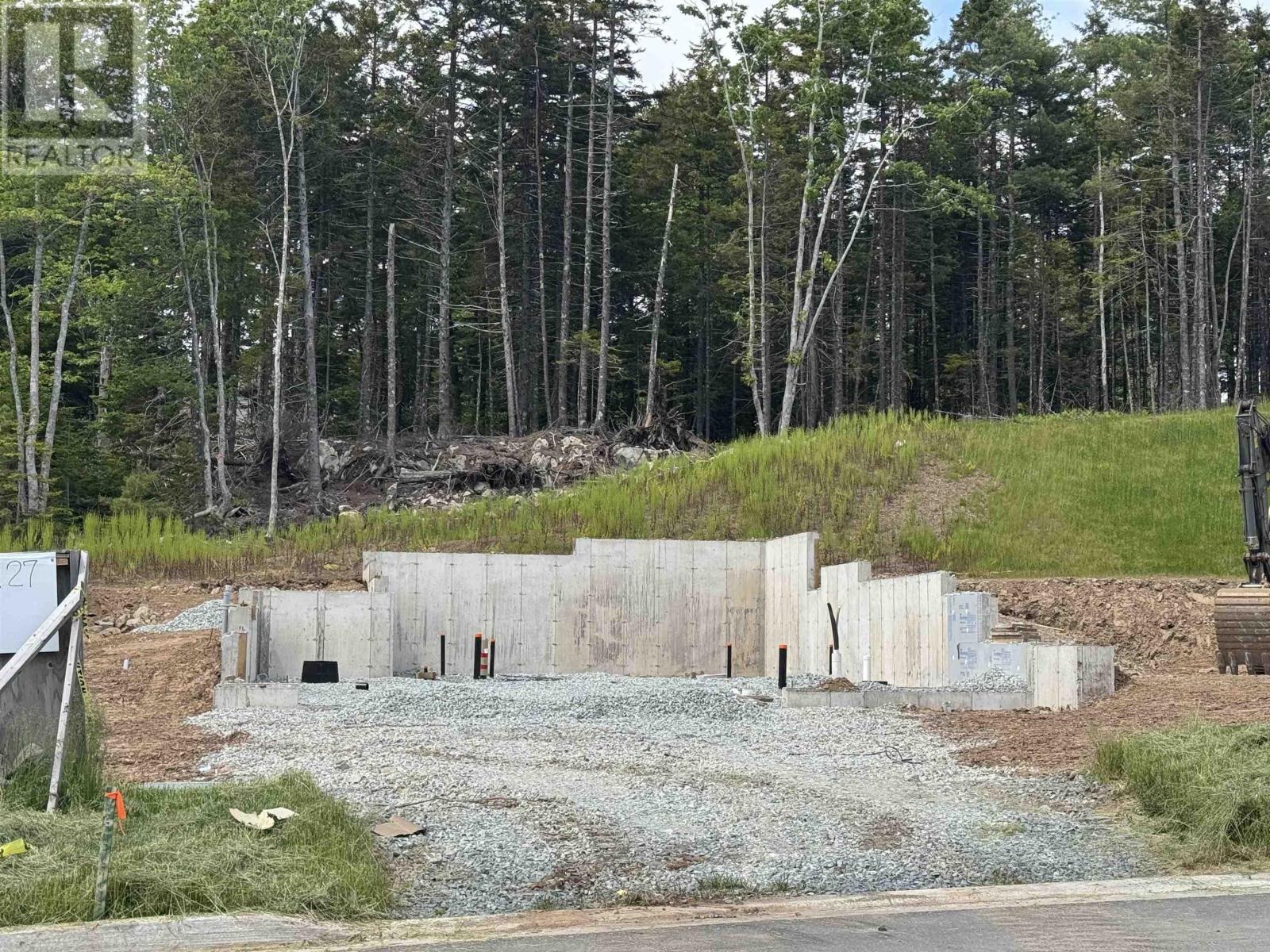 Gar27 130 Garvey Court, Bedford, Nova Scotia  B4B 1L1 - Photo 2 - 202613840