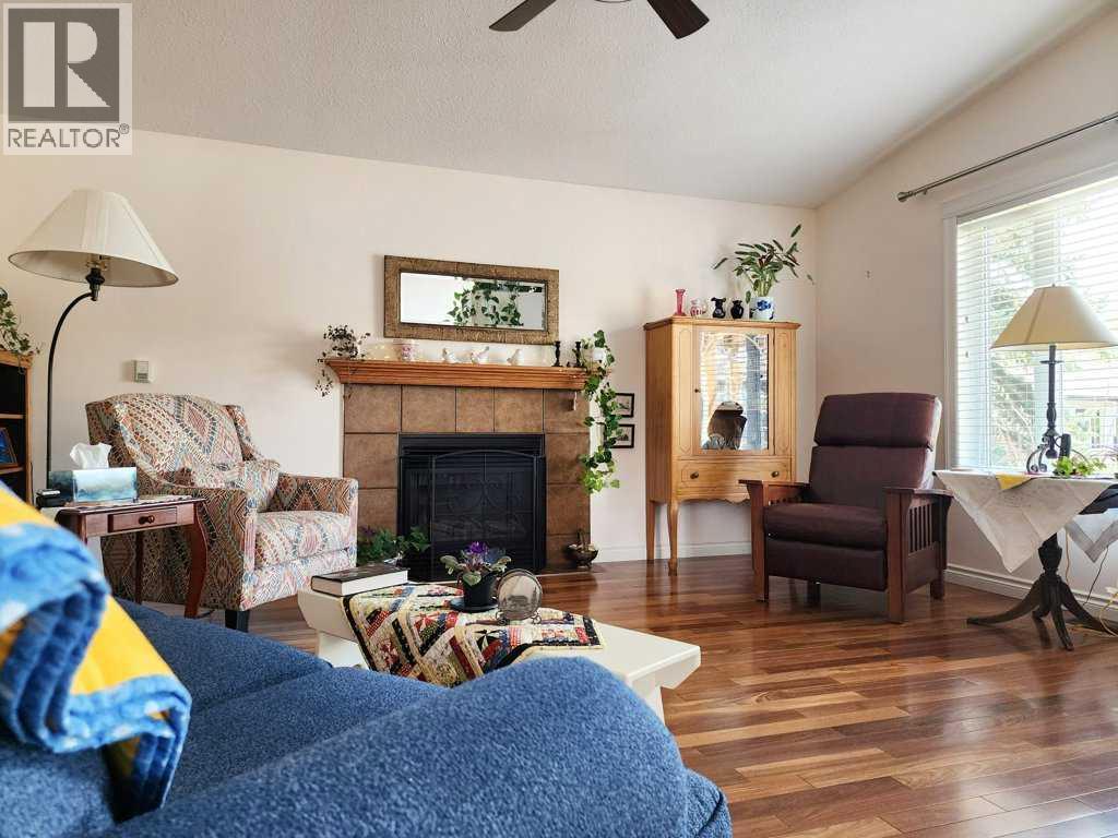 16 Mountview Place, Granum, Alberta  T0L 1A0 - Photo 10 - A2313473