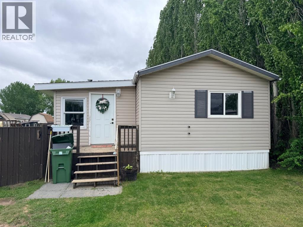 10509 102a Street, La Crete, Alberta  T0H 2H0 - Photo 6 - A2318885
