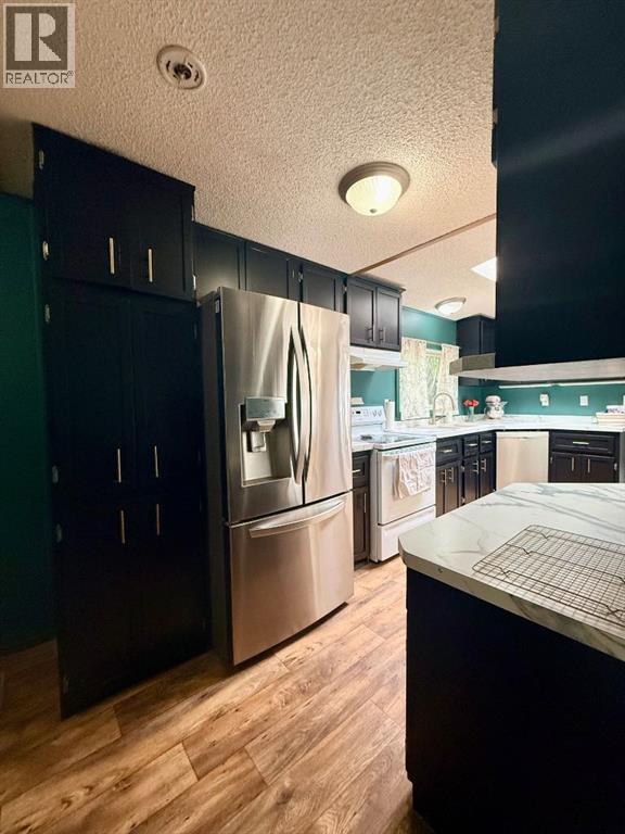 10509 102a Street, La Crete, Alberta  T0H 2H0 - Photo 18 - A2318885