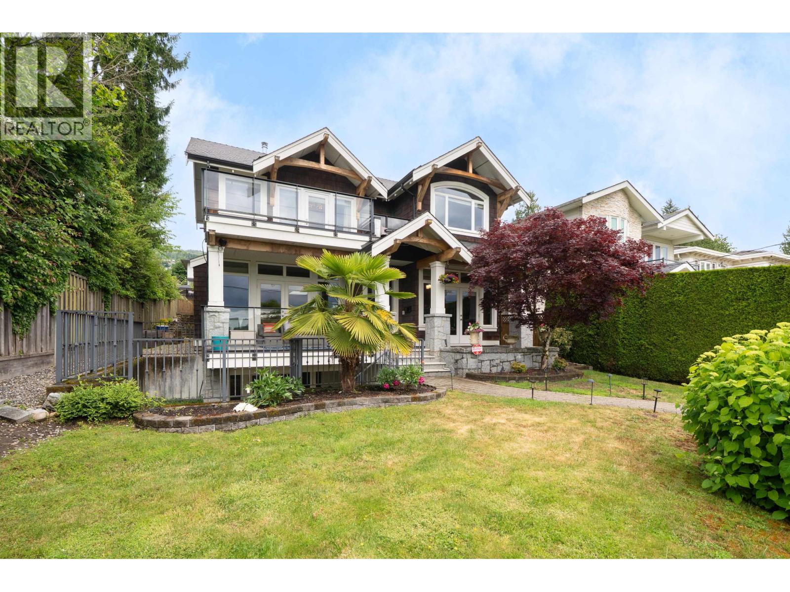 1479 MATHERS AVENUE, West Vancouver, British Columbia