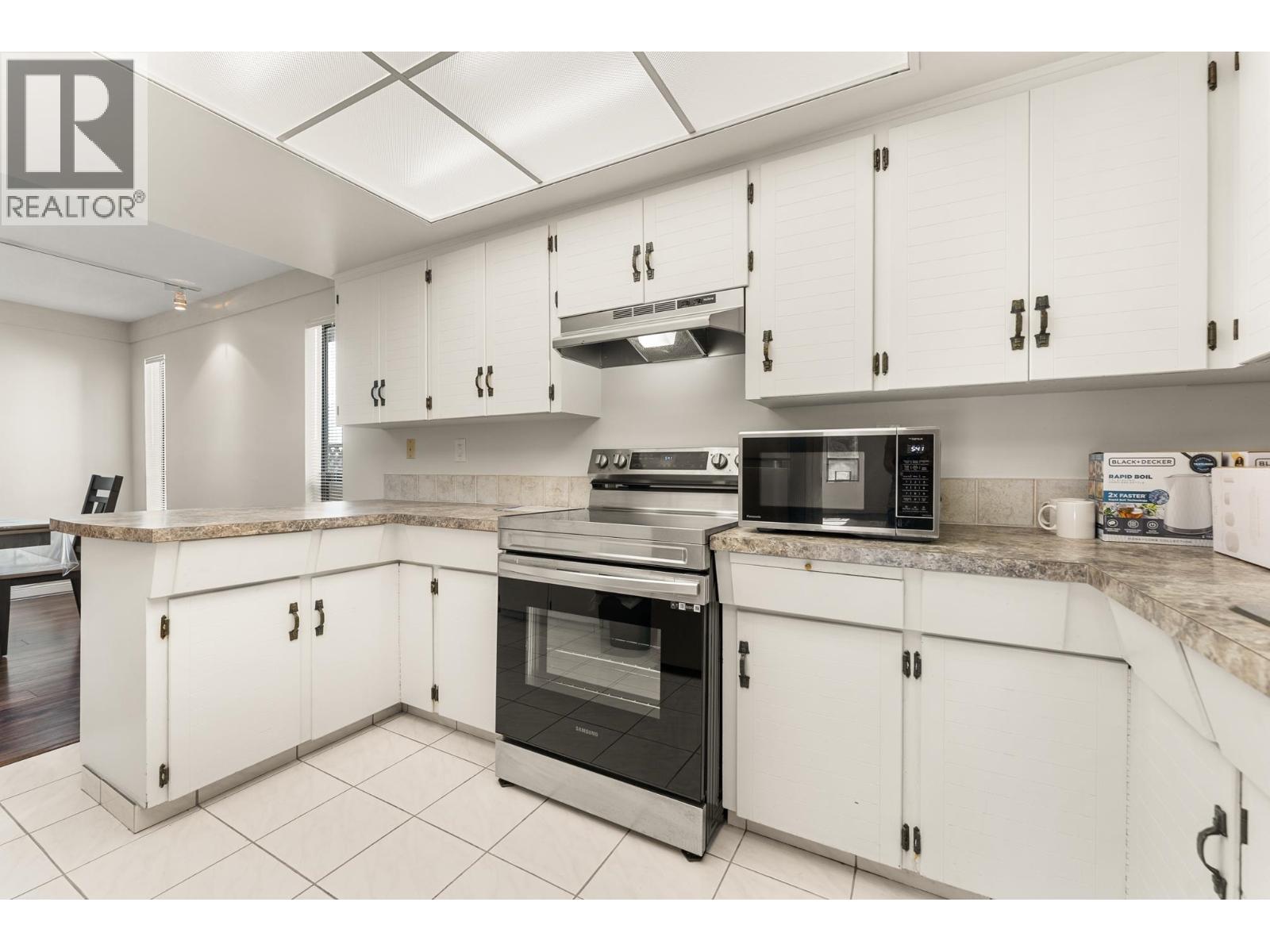 9566 Pickering Drive, Richmond, British Columbia  V7E 4Y3 - Photo 11 - R3133571