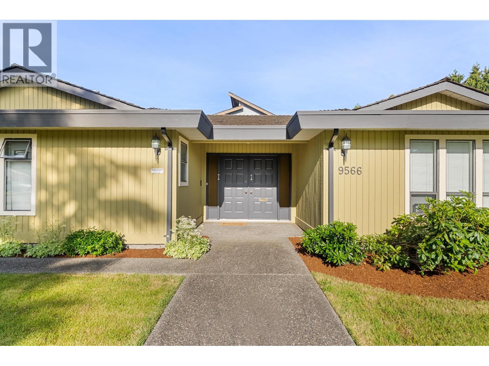 9566 Pickering Drive, Richmond, British Columbia  V7E 4Y3 - Photo 2 - R3133571