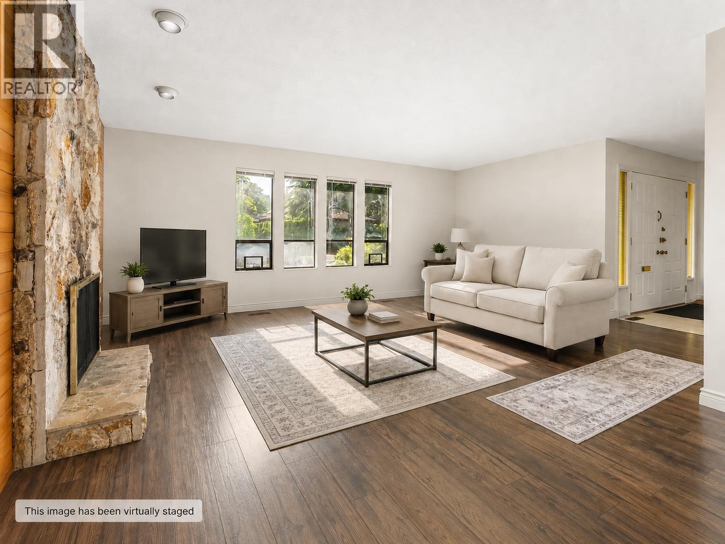 9566 Pickering Drive, Richmond, British Columbia  V7E 4Y3 - Photo 5 - R3133571