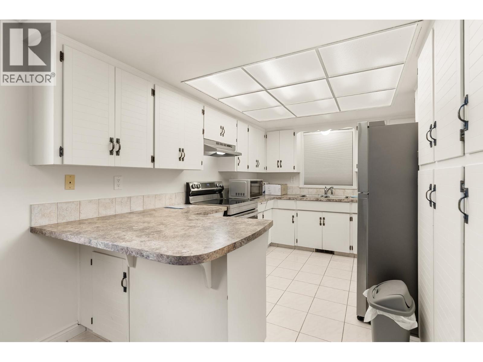 9566 Pickering Drive, Richmond, British Columbia  V7E 4Y3 - Photo 12 - R3133571