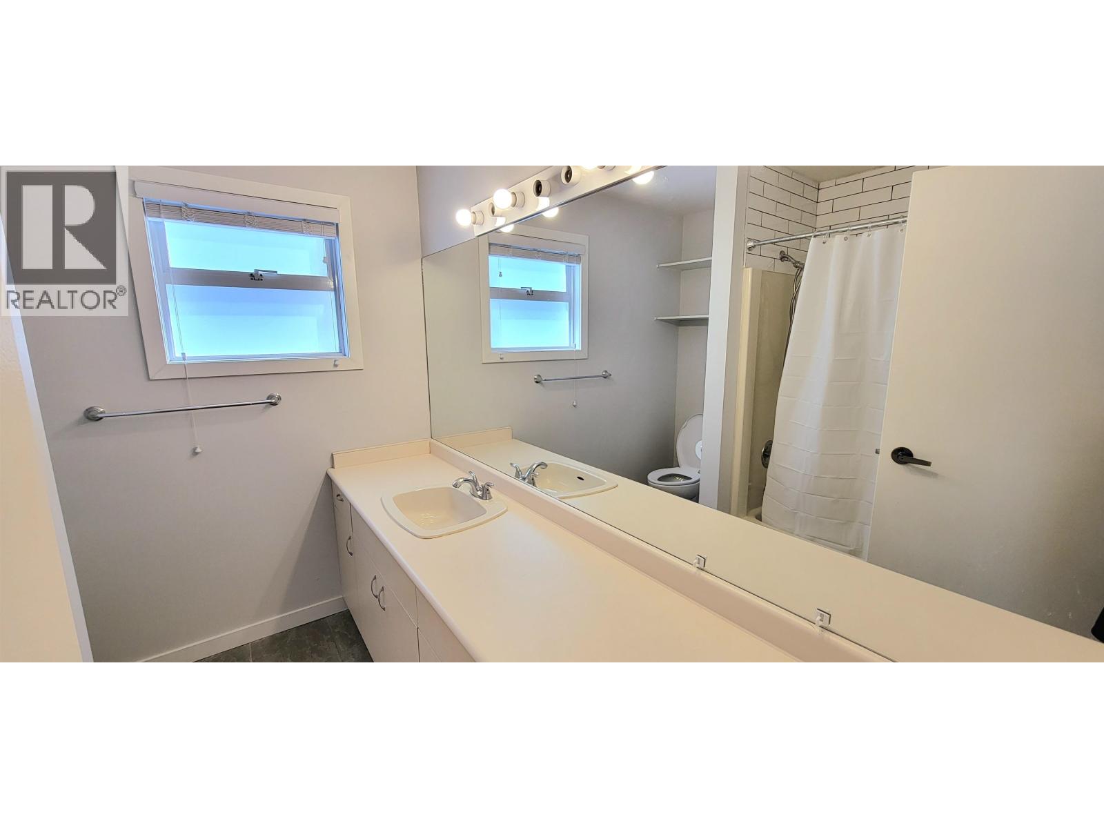 1588 E 41st Avenue, Vancouver, British Columbia  V5P 1K2 - Photo 22 - R3134155