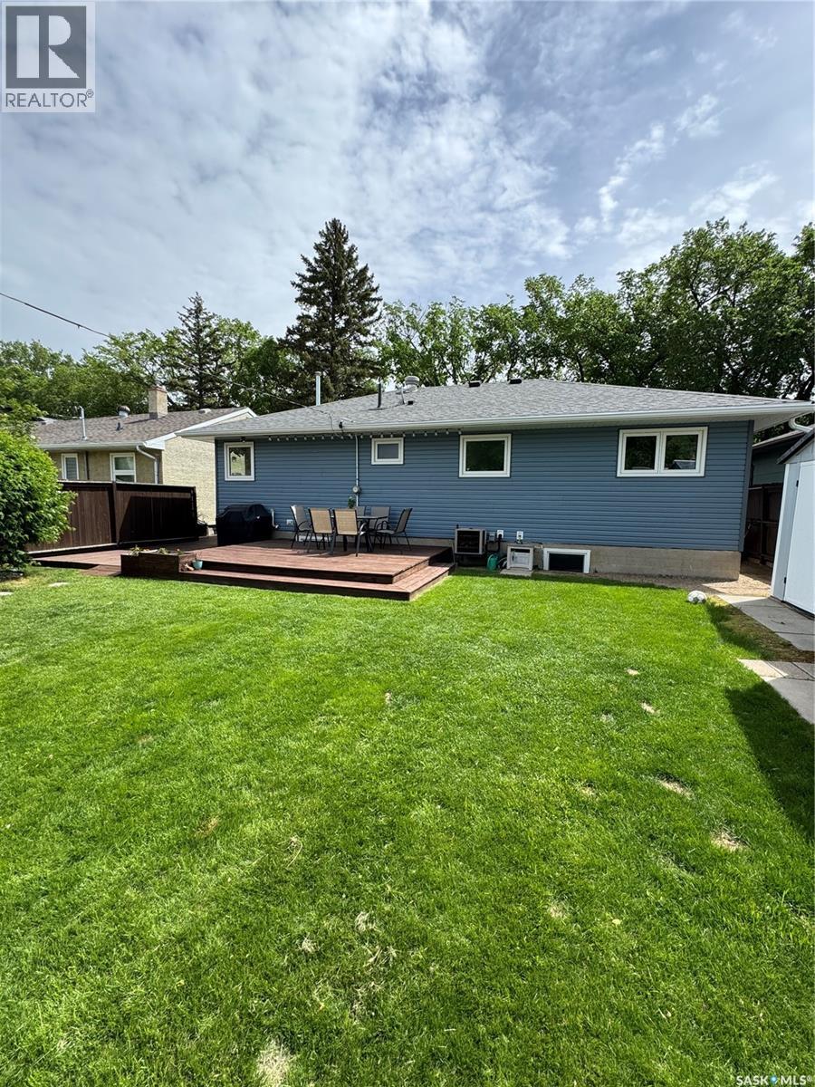 2808 Park Street, Regina, Saskatchewan  S4N 2H6 - Photo 17 - SK038830