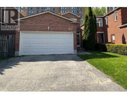 303 RIEL DRIVE, Mississauga, Ontario