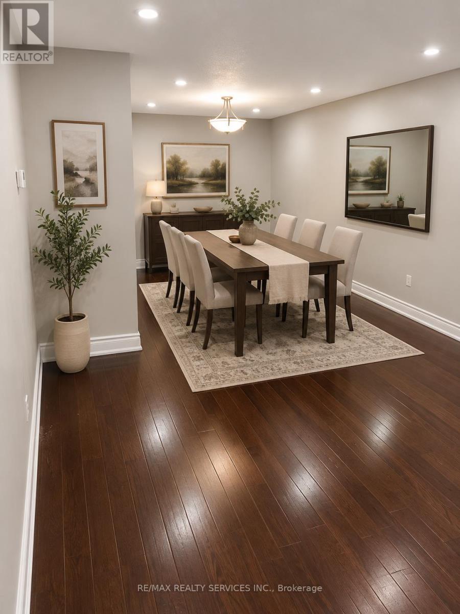 7731 Redstone Road, Mississauga, Ontario  L4T 2C1 - Photo 4 - W13422862