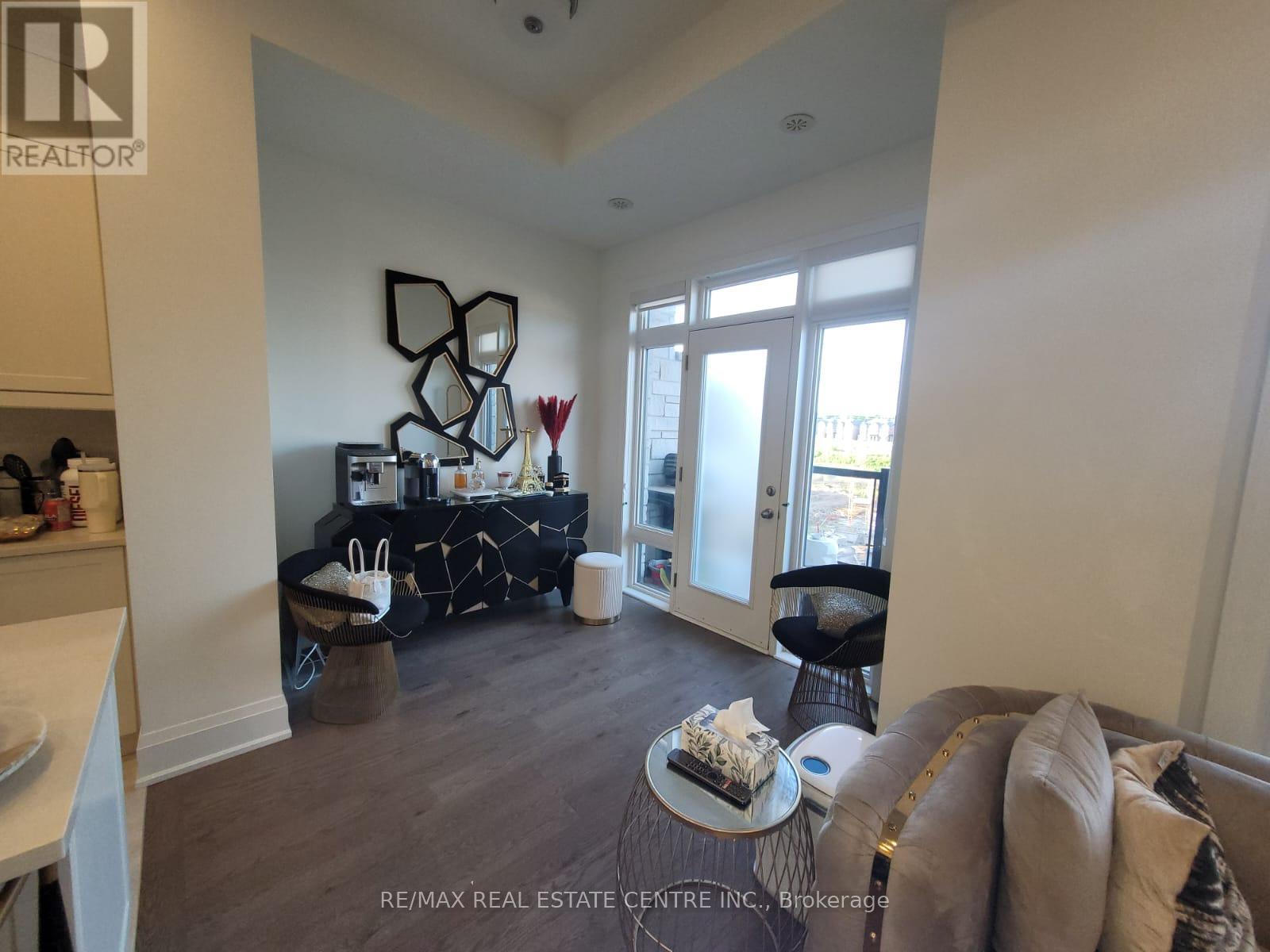 3294 Umar Avenue, Oakville, Ontario  L6M 4K1 - Photo 10 - W13422890