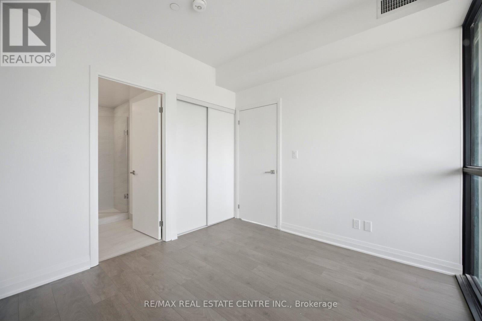 2404 - 4015 The Exchange, Mississauga, Ontario  L5B 0N9 - Photo 25 - W13422898