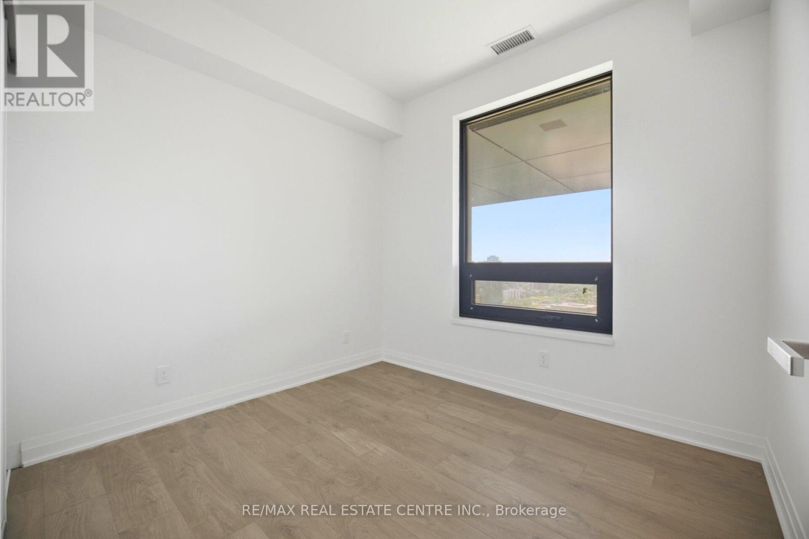 2404 - 4015 The Exchange, Mississauga, Ontario  L5B 0N9 - Photo 28 - W13422898