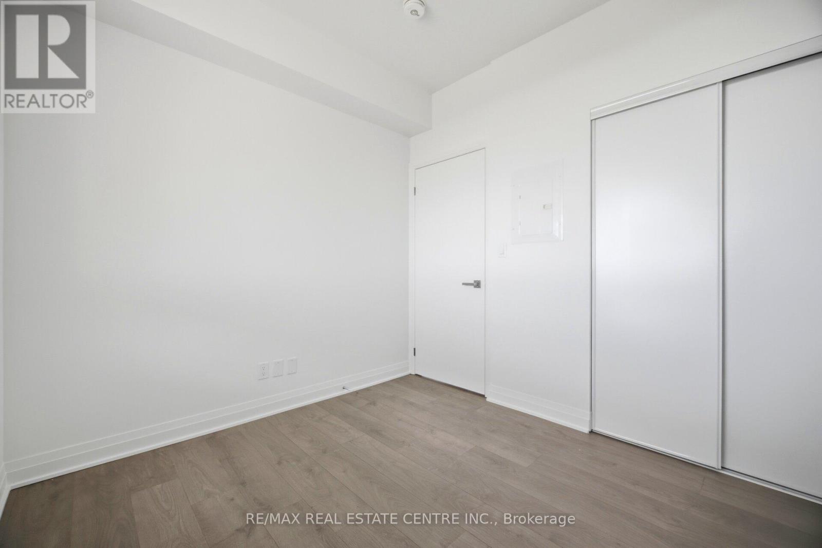 2404 - 4015 The Exchange, Mississauga, Ontario  L5B 0N9 - Photo 29 - W13422898