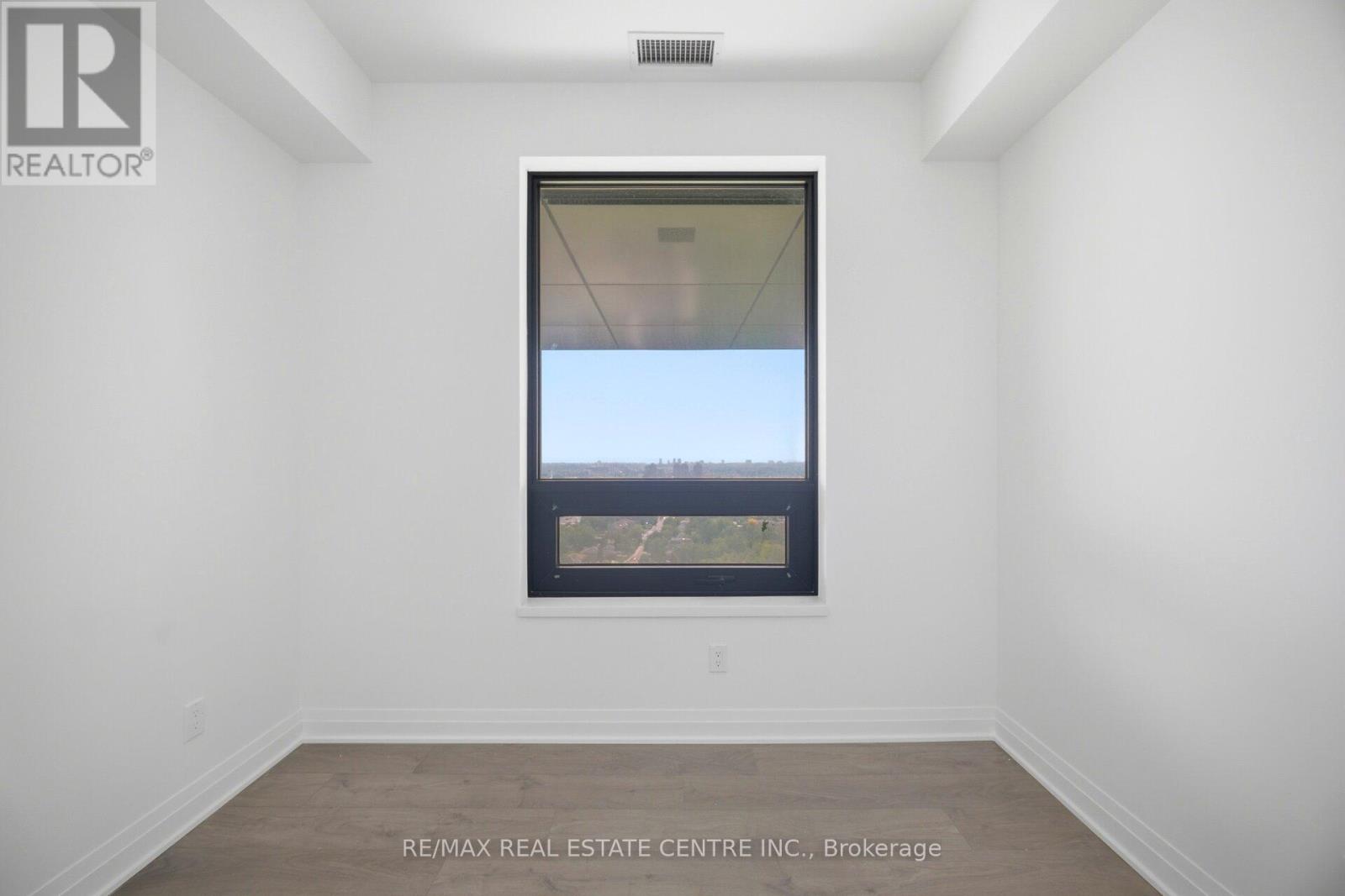 2404 - 4015 The Exchange, Mississauga, Ontario  L5B 0N9 - Photo 30 - W13422898