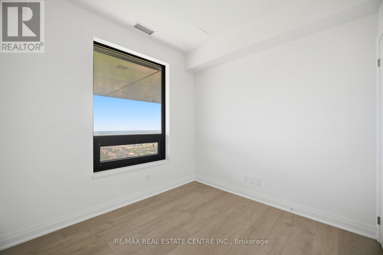 2404 - 4015 The Exchange, Mississauga, Ontario  L5B 0N9 - Photo 31 - W13422898