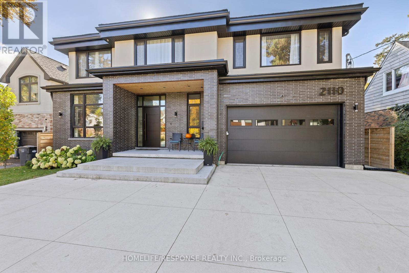 2110 COURTLAND CRESCENT, Mississauga, Ontario