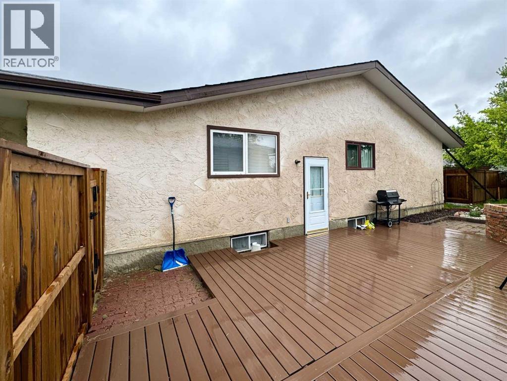 42 Selkirk Road W, Lethbridge, Alberta  T1K 4N6 - Photo 31 - A2314012
