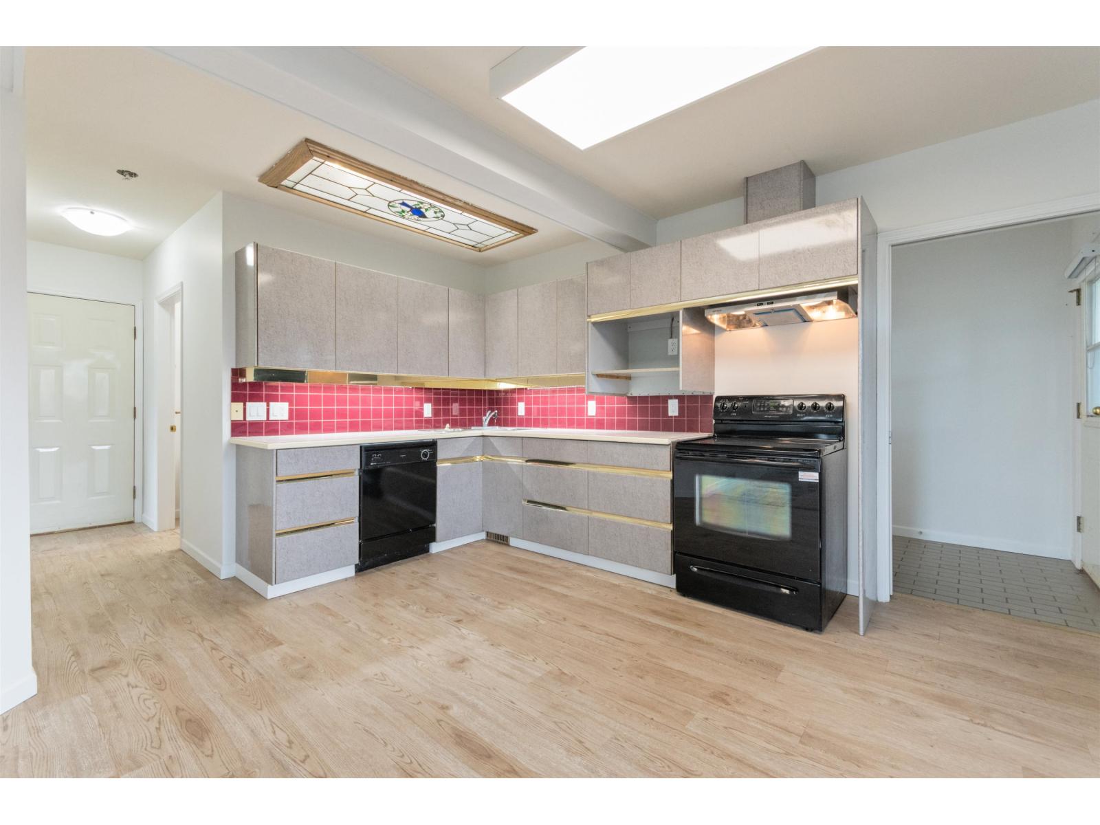 7526 Lickman Road, Sardis West Vedder, Sardis - Greendale, British Columbia  V2R 4A7 - Photo 5 - R3134134