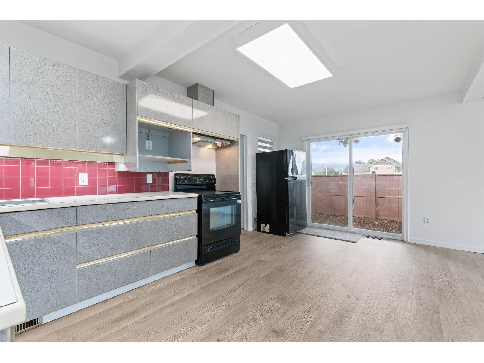 7526 Lickman Road, Sardis West Vedder, Sardis - Greendale, British Columbia  V2R 4A7 - Photo 8 - R3134134
