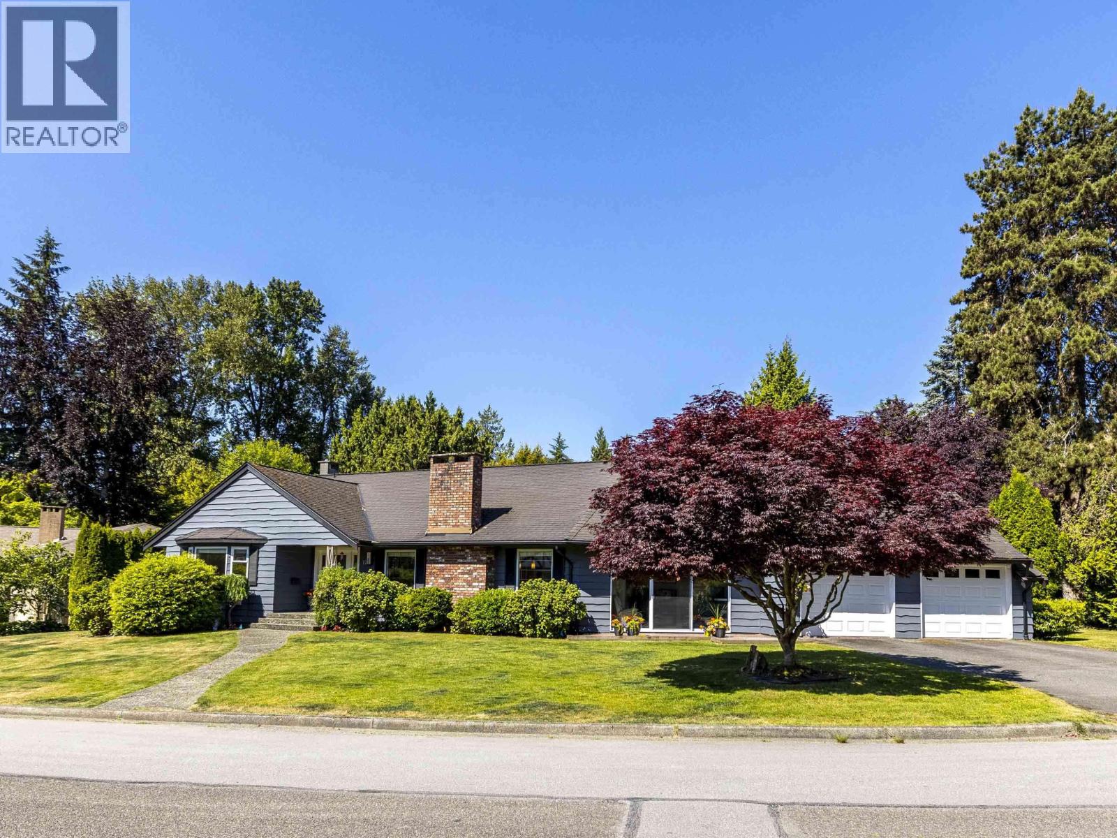 12 Sennok Crescent, Vancouver, British Columbia  V6N 2E4 - Photo 2 - R3133654