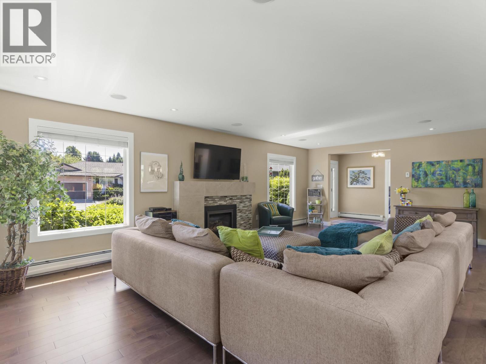12 Sennok Crescent, Vancouver, British Columbia  V6N 2E4 - Photo 5 - R3133654