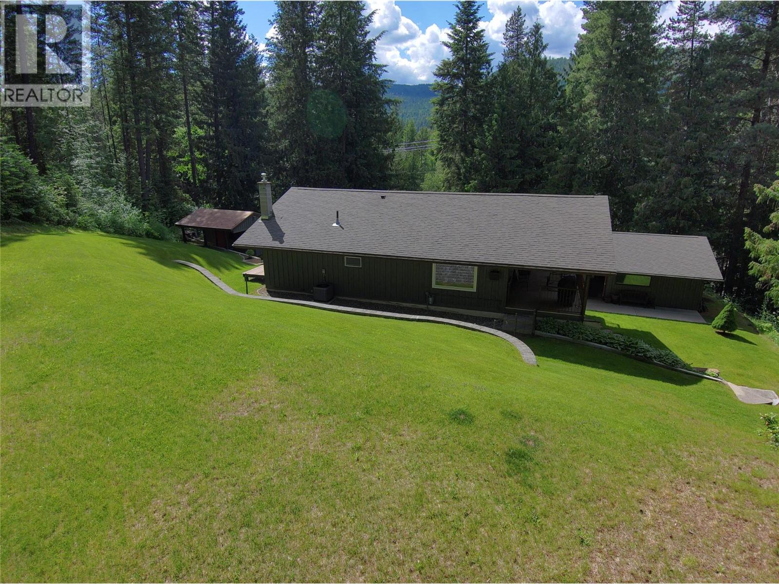 2162 Old Salmo Road, Fruitvale, British Columbia  V0G 1L1 - Photo 24 - 10376108